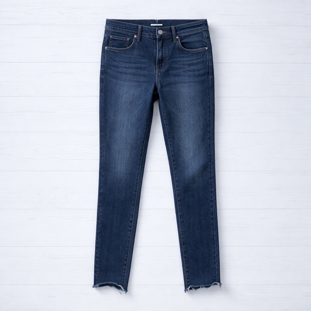 Pilcro Dark Blue Mid Rise Skinny Jean size 27, waist 14” w/stretch, inseam 28”